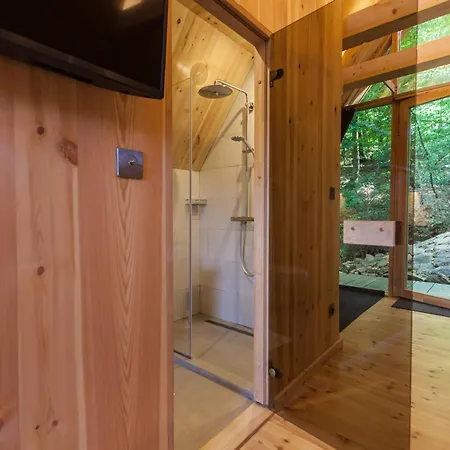 Apartament Treehouses