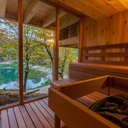 Apartament Treehouses
