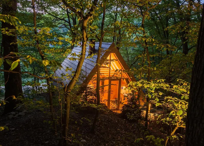 דירה Treehouses נושבאי