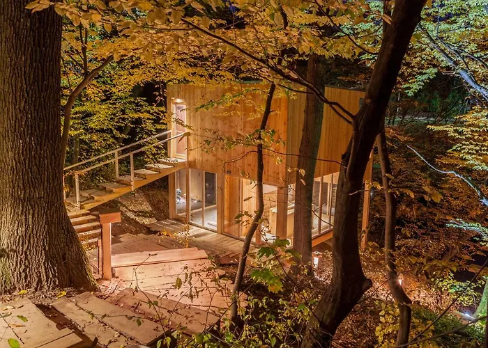 דירה Treehouses נושבאי