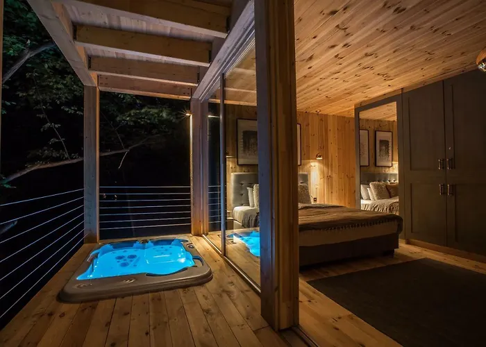 דירה Treehouses נושבאי